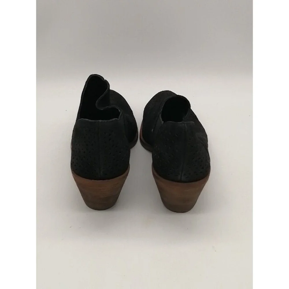 Vince Camuto vince camuto